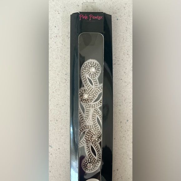 🆕 Pink Pewter “Renata” - Style & Fasten Hair Jewelry - Picture 2 of 6